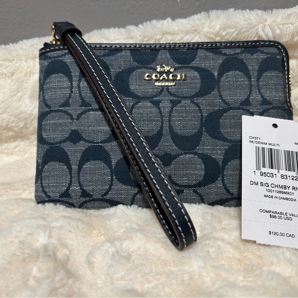 Coach Handbags - Coach Wristlet Denim Chambray. NWT.